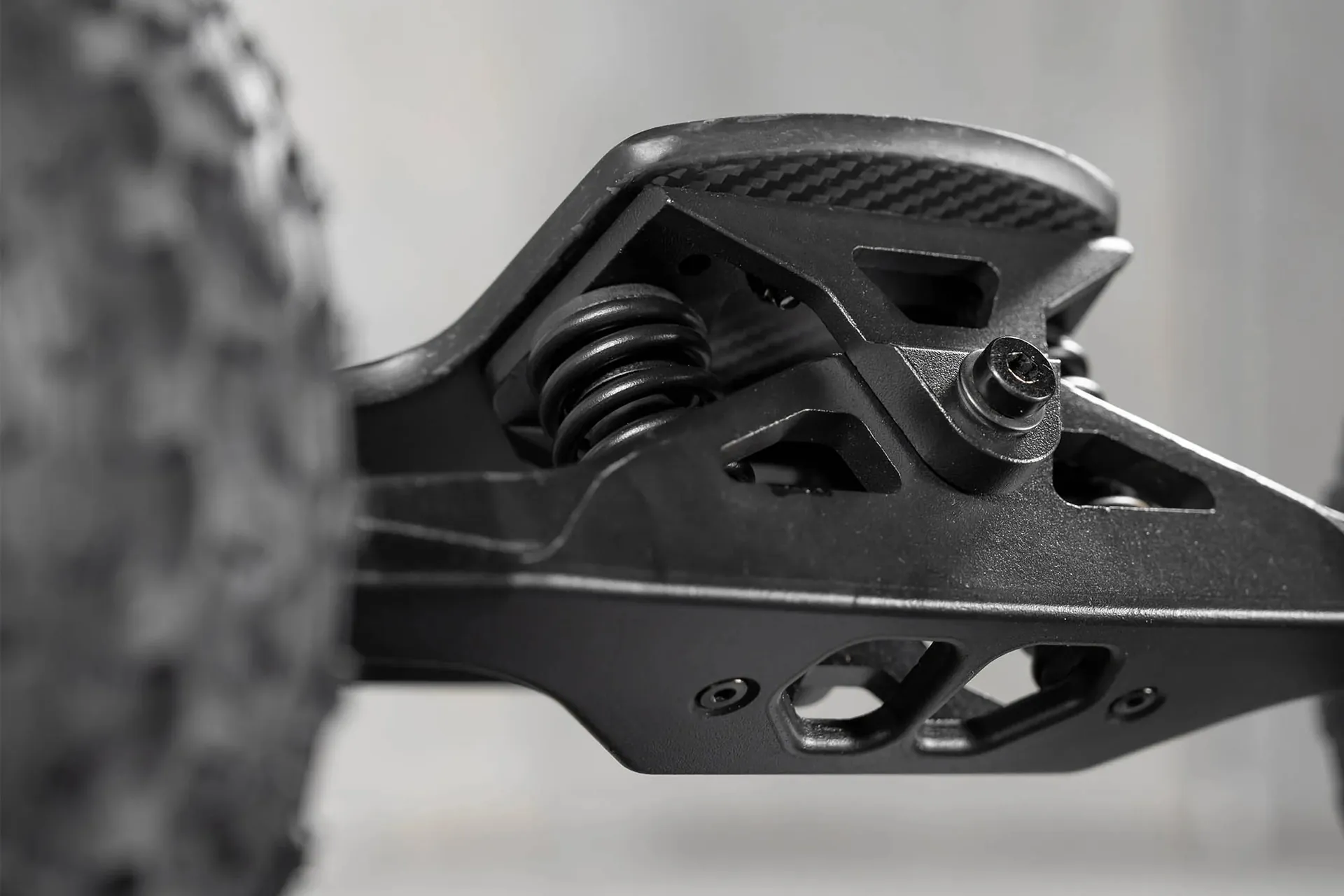 Renegade Diablo - Bottom view battery