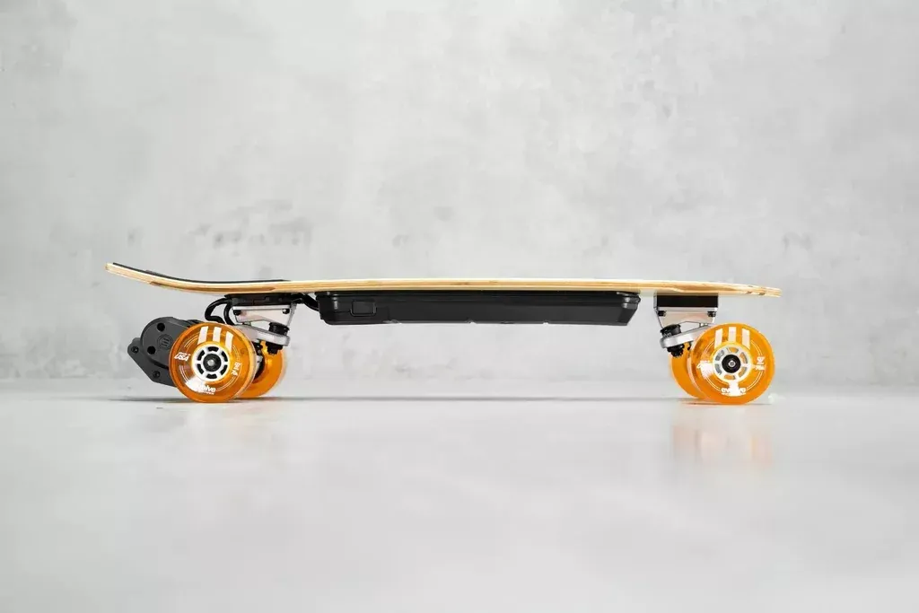 Evolve Stoke X - Side view