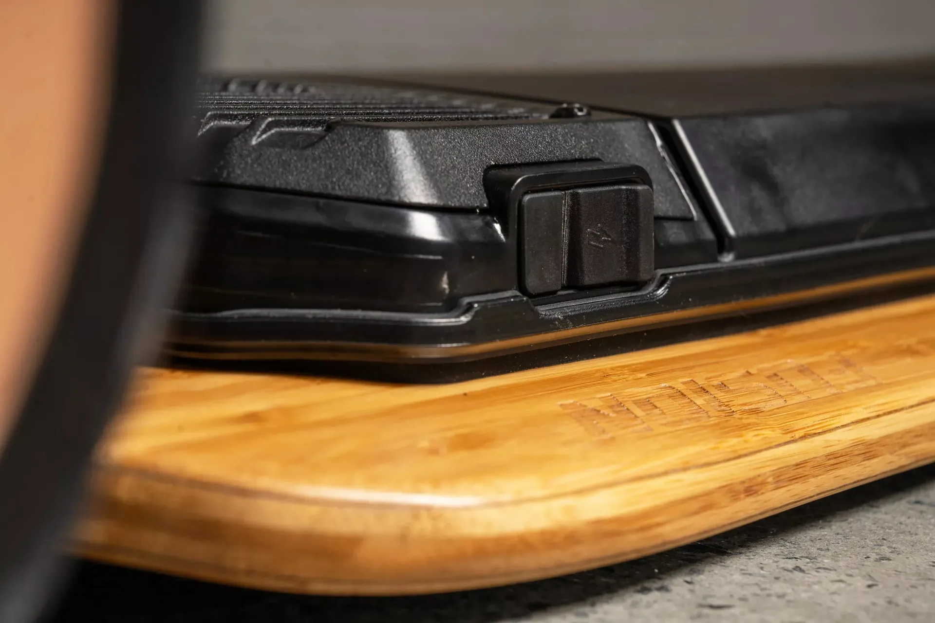 Evolve Fusion - Bamboo deck detail
