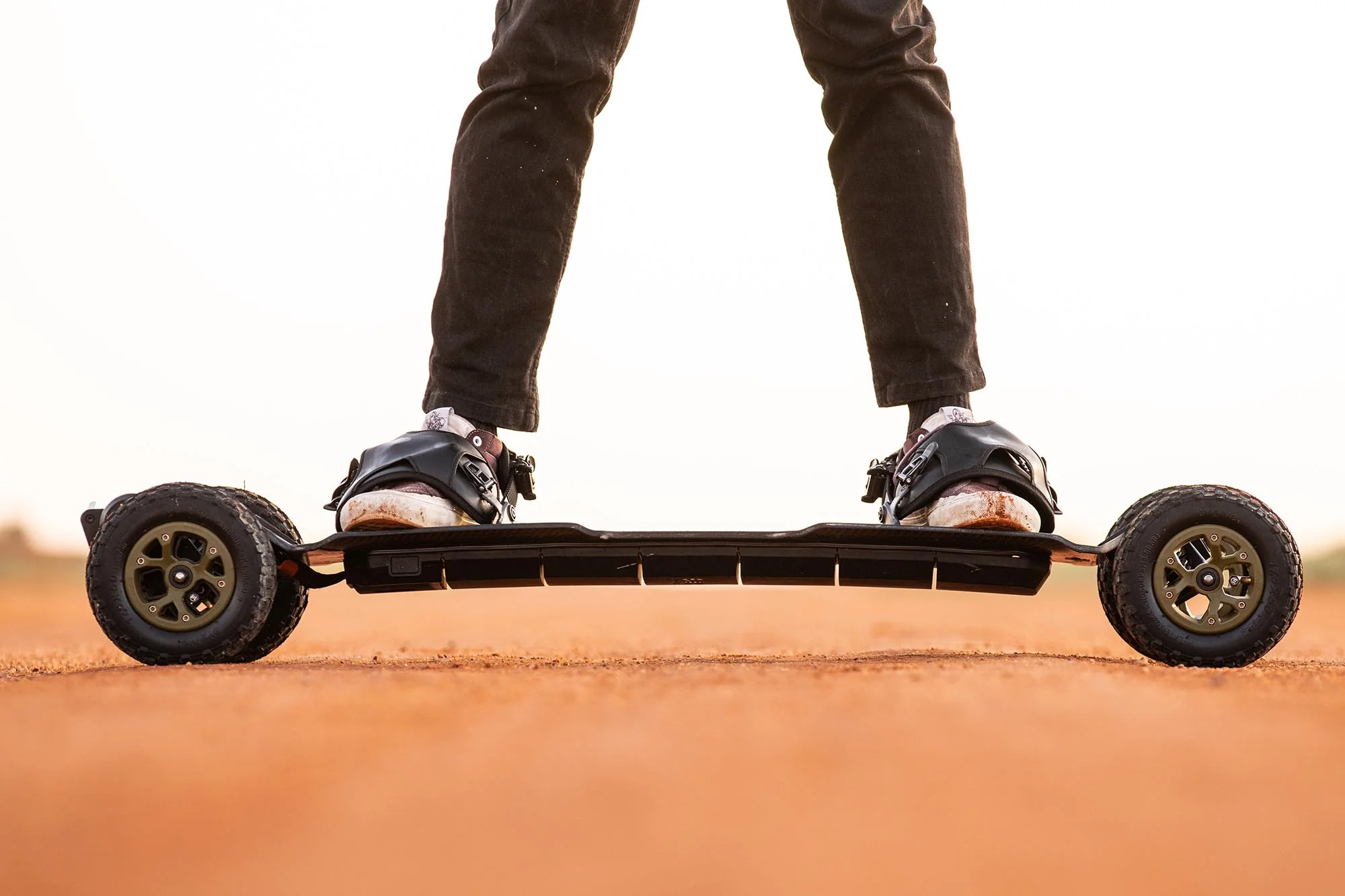 skateboard électrique evolve hadean